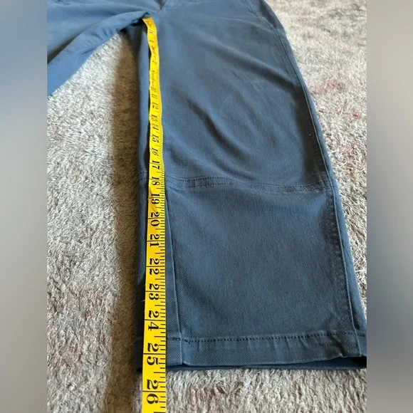 Everlane Utility Barrel Pants - Picture 7 of 9